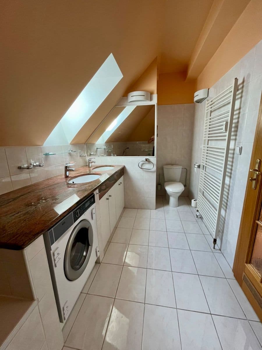 Pronájem bytu 3+kk 100 m², Českomalínská, Praha, Praha Pronájem bytu 3+kk 100 m², Českomalínská, Praha, Praha