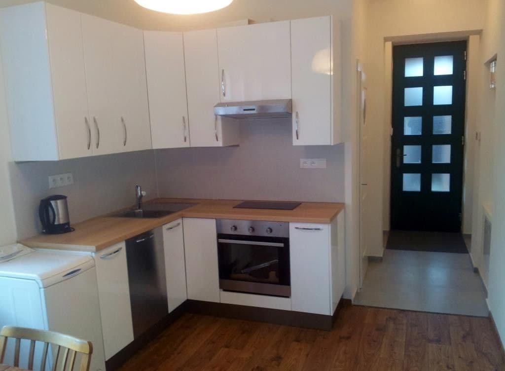Pronájem bytu 2+1 50 m², Při hranici, Praha, Praha Pronájem bytu 2+1 50 m², Při hranici, Praha, Praha