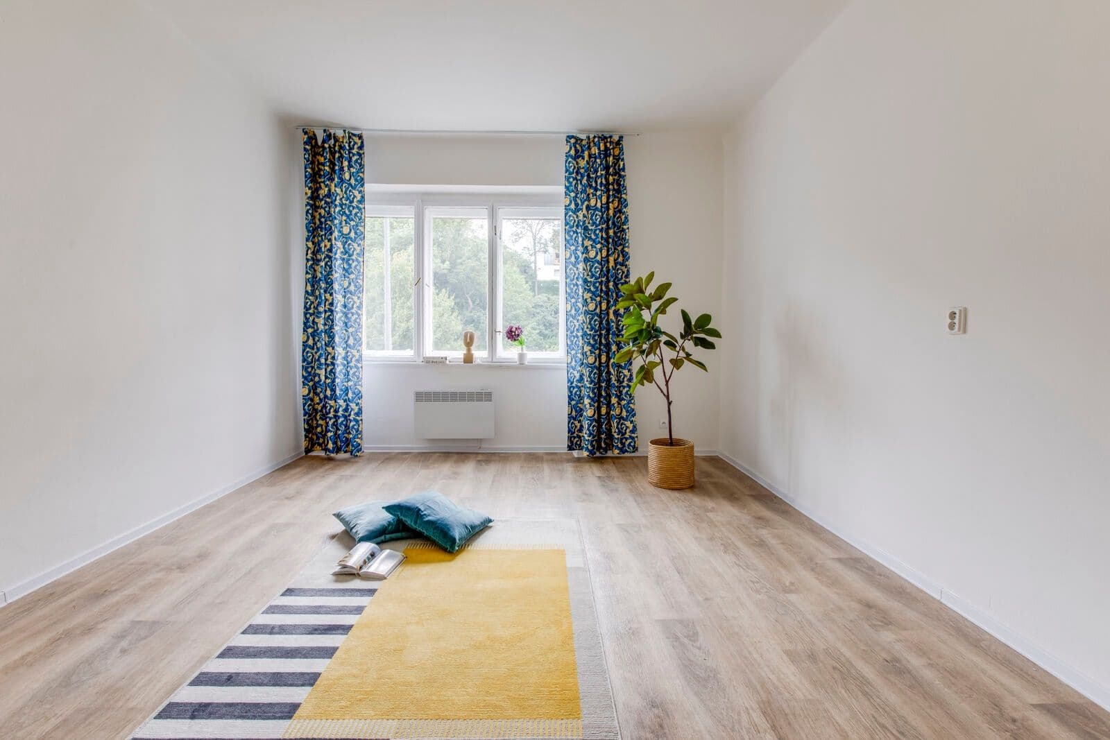 Pronájem bytu 2+1 44 m², Jeseniova, Praha, Praha Pronájem bytu 2+1 44 m², Jeseniova, Praha, Praha