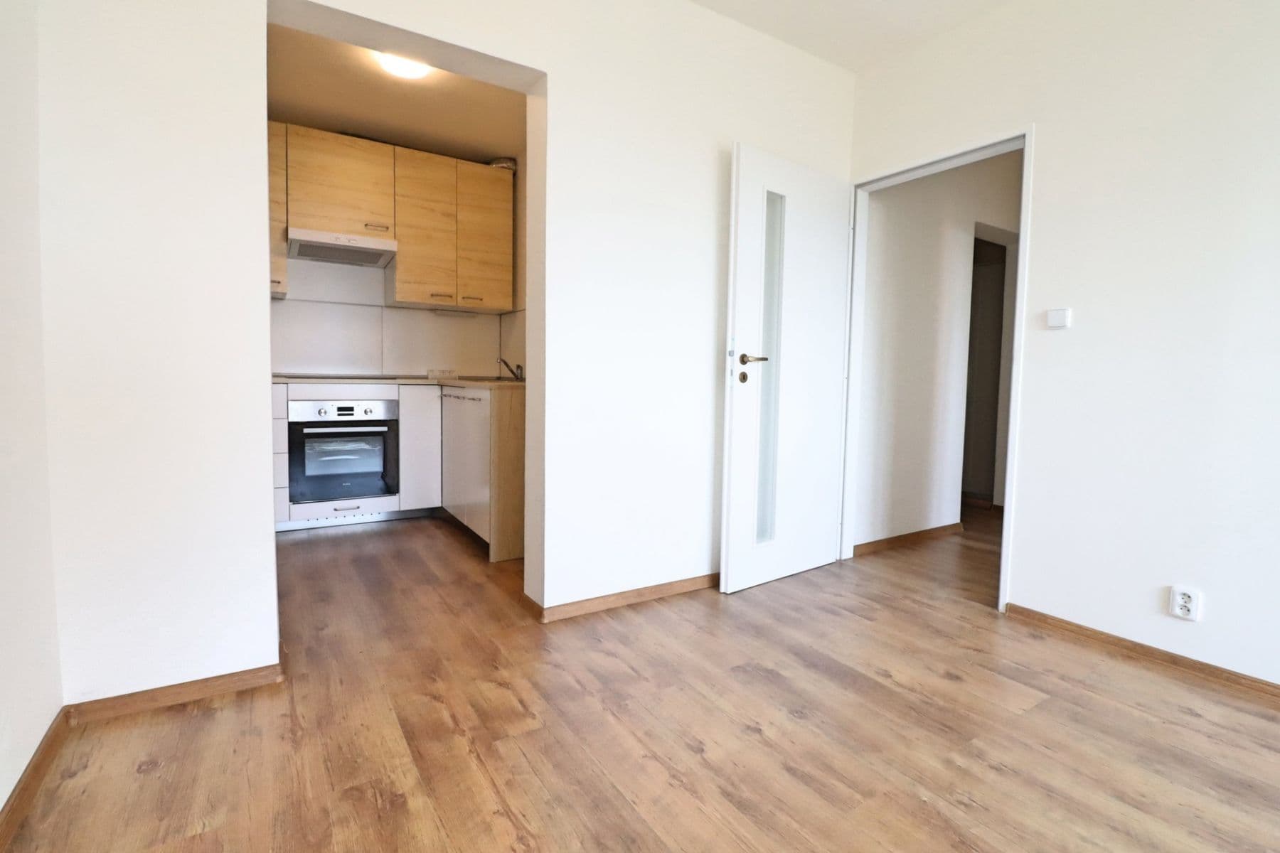 Pronájem bytu 2+kk 40 m², Machuldova, Praha, Praha Pronájem bytu 2+kk 40 m², Machuldova, Praha, Praha
