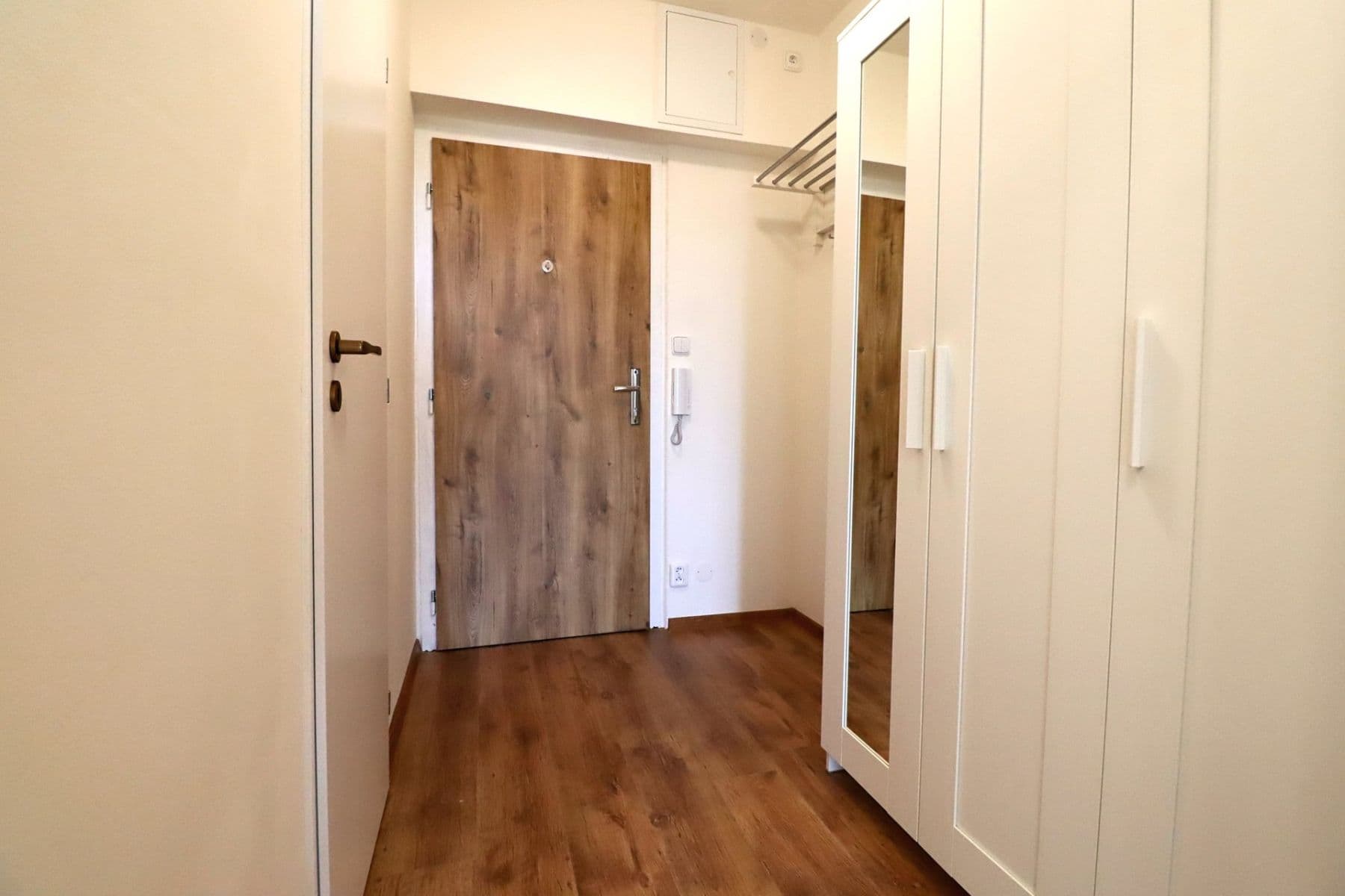 Pronájem bytu 2+kk 40 m², Machuldova, Praha, Praha Pronájem bytu 2+kk 40 m², Machuldova, Praha, Praha