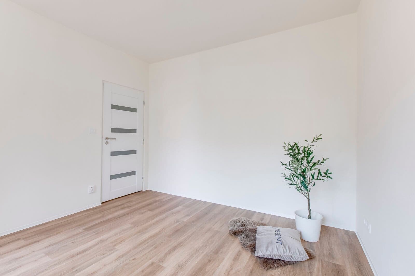 Pronájem bytu 3+1 67 m², Tasovská, Praha, Praha Pronájem bytu 3+1 67 m², Tasovská, Praha, Praha