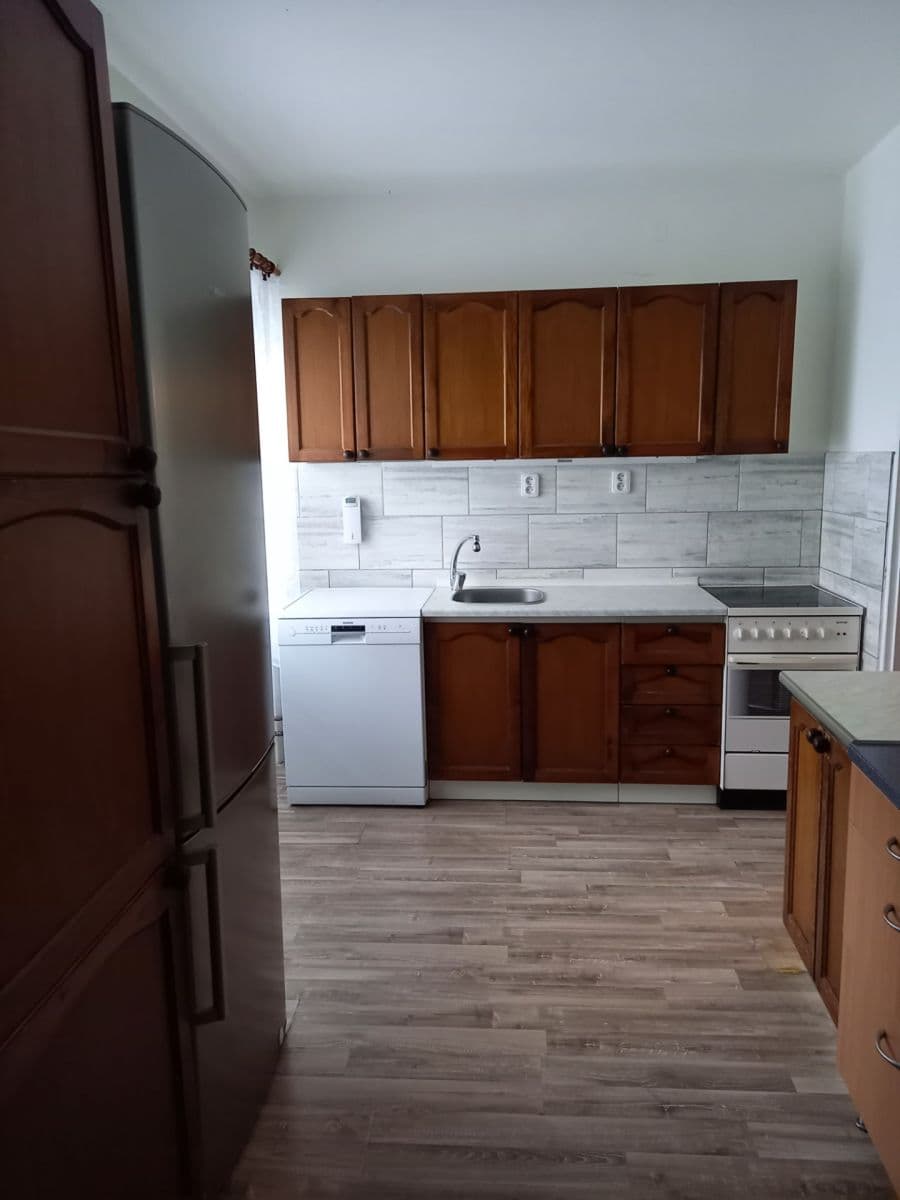 Pronájem bytu 4+kk 85 m², Krhanice, Středočeský kraj Pronájem bytu 4+kk 85 m², Krhanice, Středočeský kraj