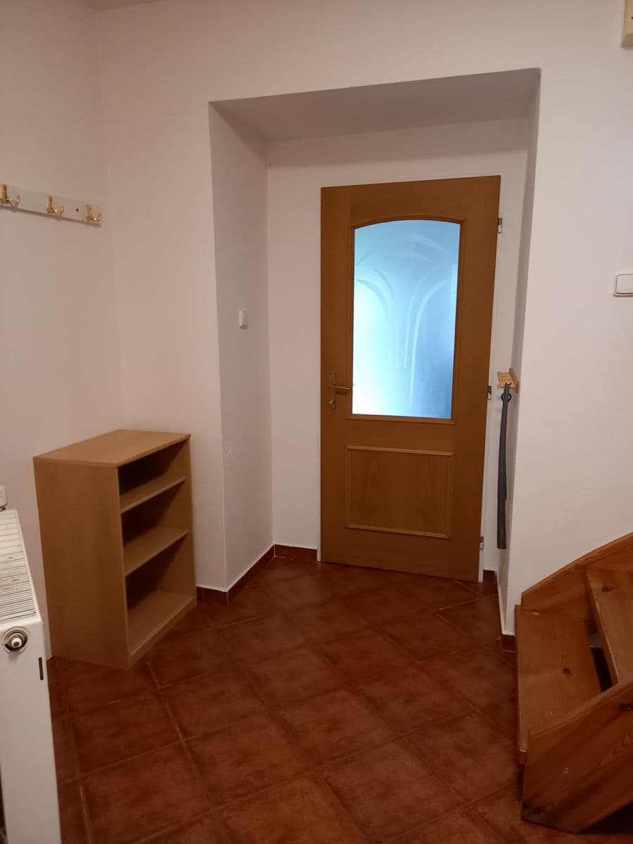 Pronájem bytu 4+kk 85 m², Krhanice, Středočeský kraj Pronájem bytu 4+kk 85 m², Krhanice, Středočeský kraj