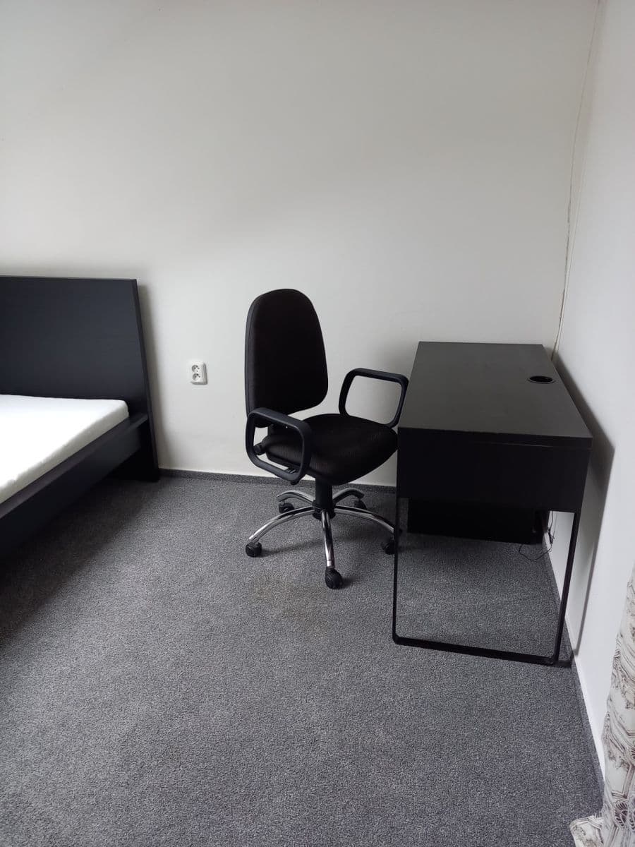 Pronájem bytu 4+kk 85 m², Krhanice, Středočeský kraj Pronájem bytu 4+kk 85 m², Krhanice, Středočeský kraj