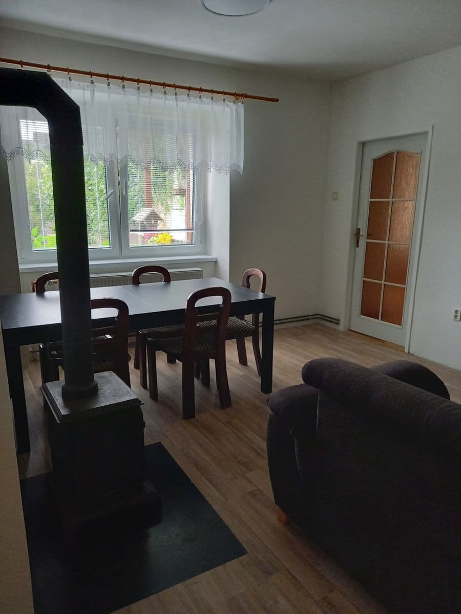 Pronájem bytu 4+kk 85 m², Krhanice, Středočeský kraj Pronájem bytu 4+kk 85 m², Krhanice, Středočeský kraj