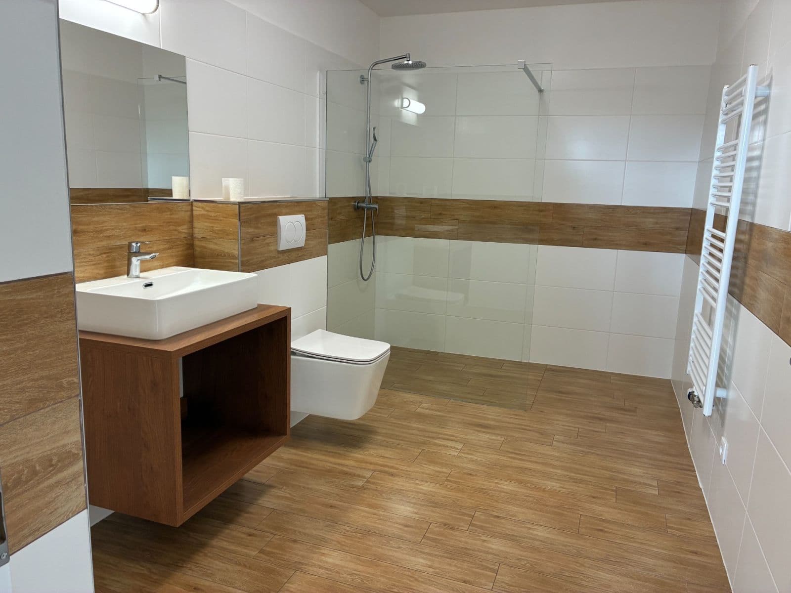 Pronájem bytu 2+kk 85 m², Český Krumlov, Jihočeský kraj Pronájem bytu 2+kk 85 m², Český Krumlov, Jihočeský kraj