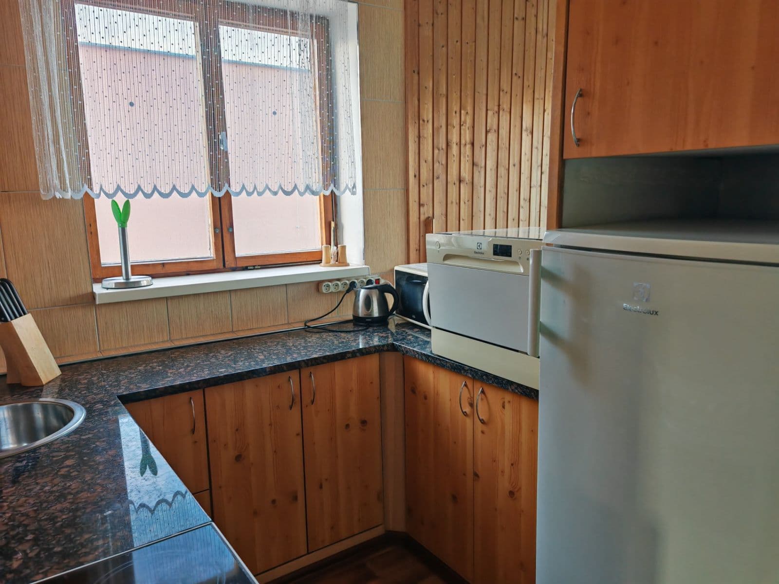 Pronájem domu 120 m², pozemek 460 m², Jaroslava Vrchlického, Žatec, Ústecký kraj Pronájem domu 120 m², pozemek 460 m², Jaroslava Vrchlického, Žatec, Ústecký kraj