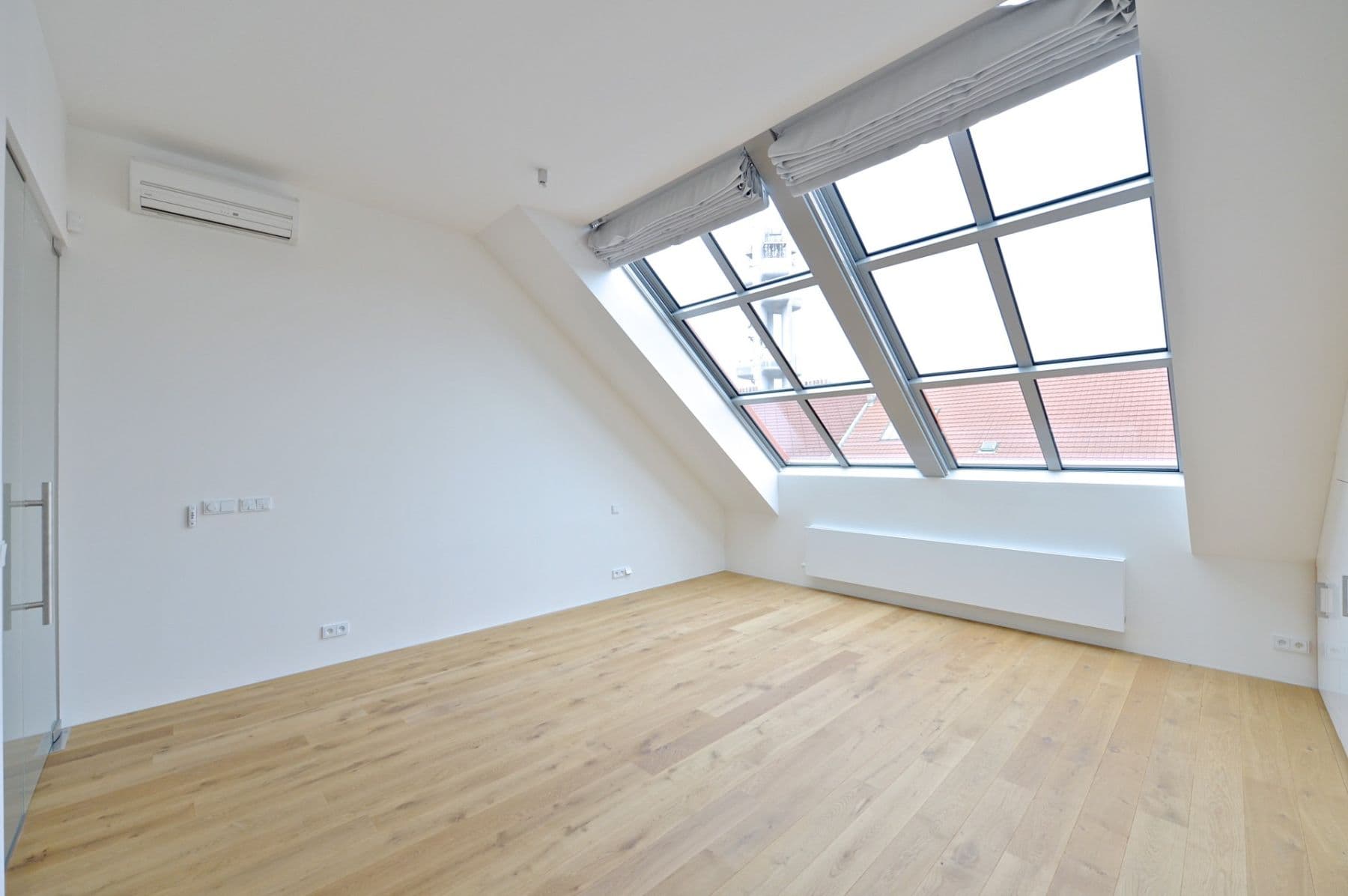 Pronájem bytu 4+kk 203 m², Laubova, Praha, Praha Pronájem bytu 4+kk 203 m², Laubova, Praha, Praha