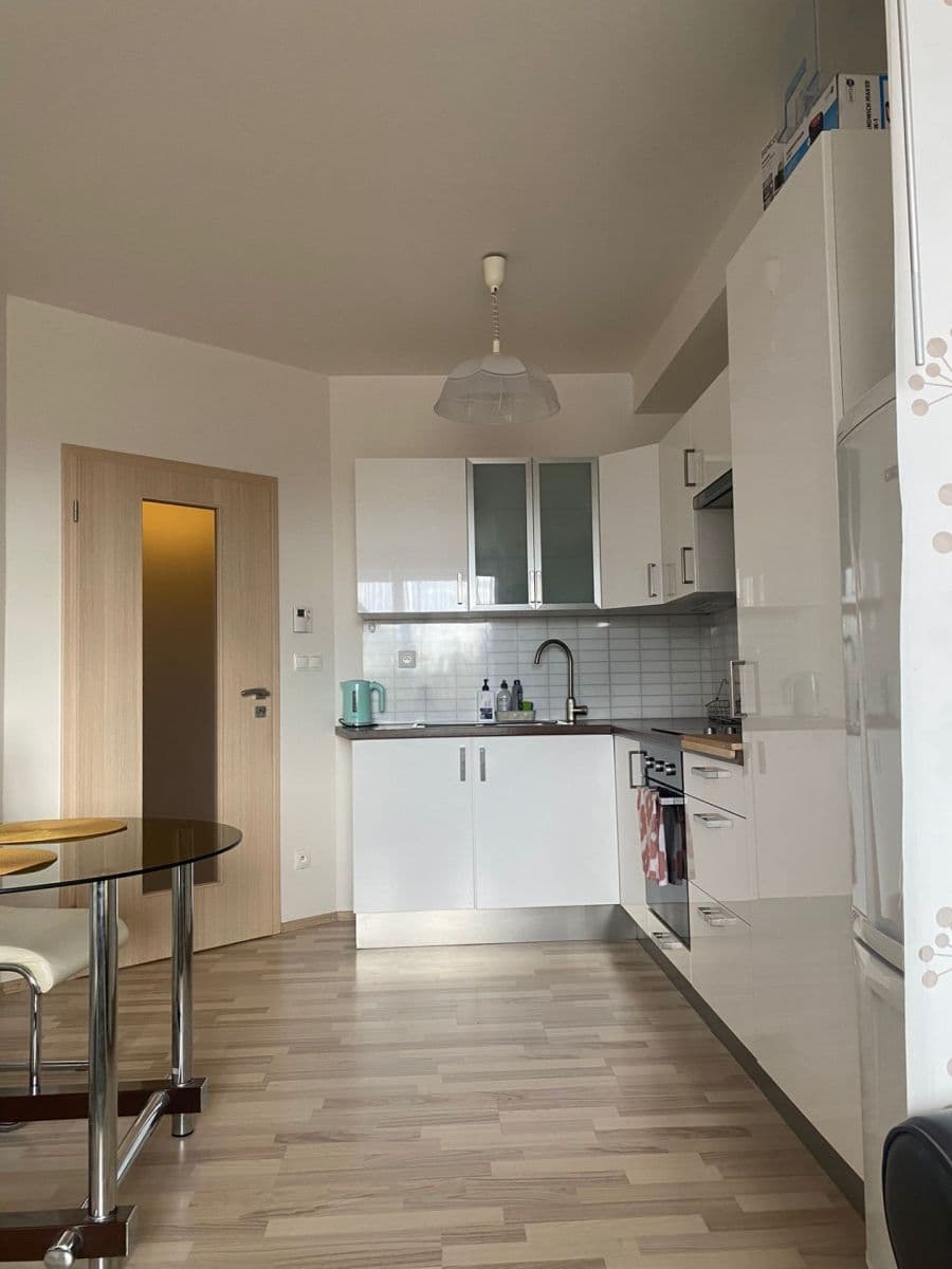 Pronájem bytu 2+kk 55 m², U Pivovaru, Benešov, Středočeský kraj Pronájem bytu 2+kk 55 m², U Pivovaru, Benešov, Středočeský kraj