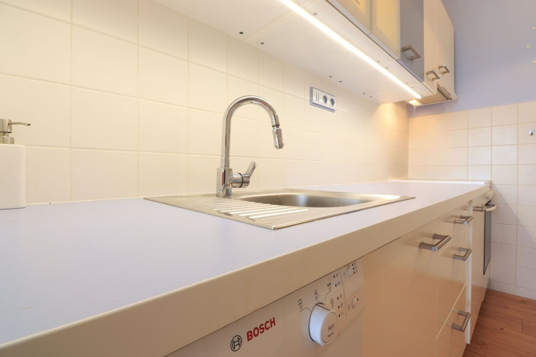Pronájem bytu 3+kk 63 m², Ke škole, Praha, Praha Pronájem bytu 3+kk 63 m², Ke škole, Praha, Praha