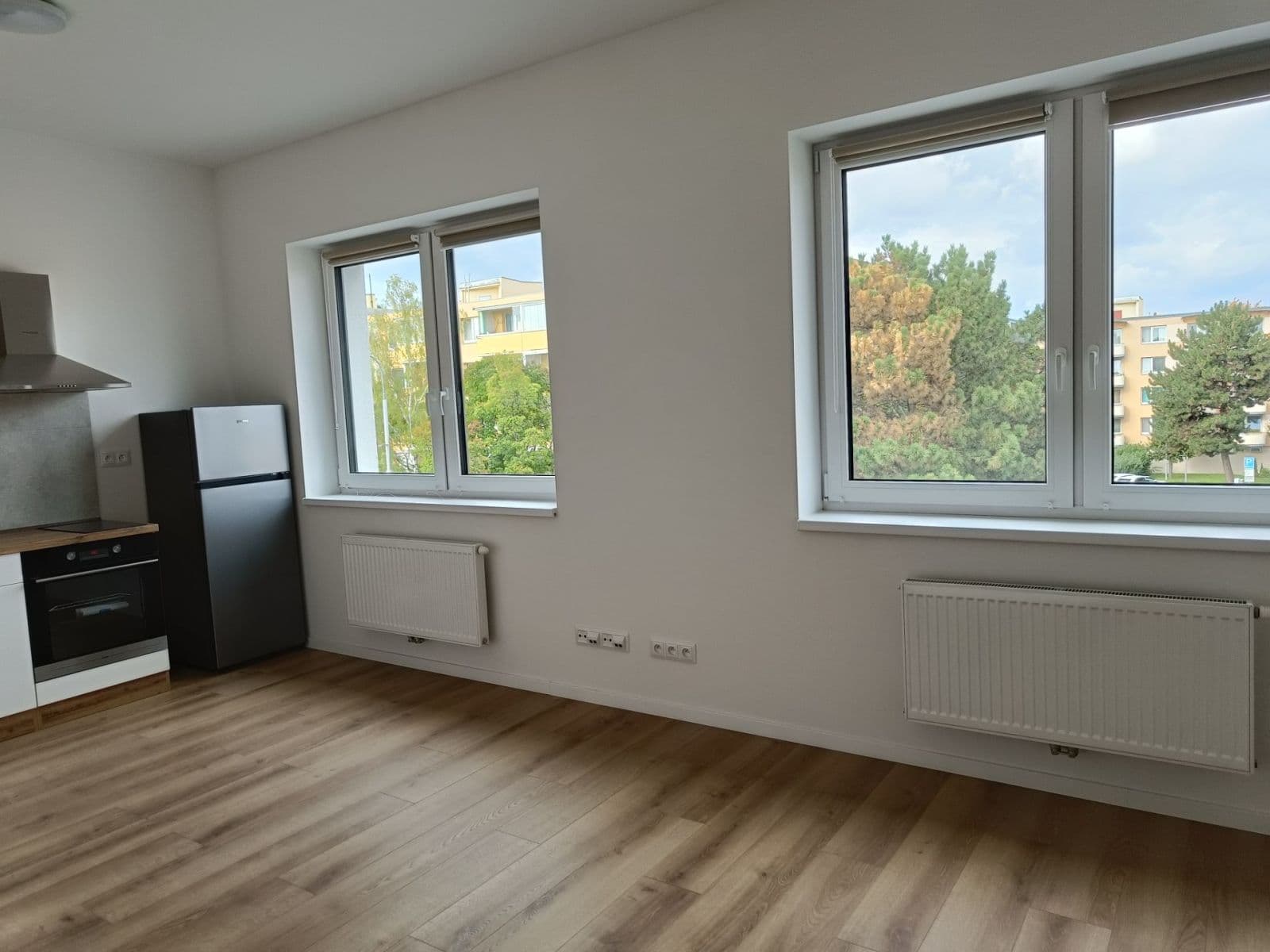 Pronájem bytu 1+kk 30 m², Brněnská, Šlapanice, Jihomoravský kraj Pronájem bytu 1+kk 30 m², Brněnská, Šlapanice, Jihomoravský kraj