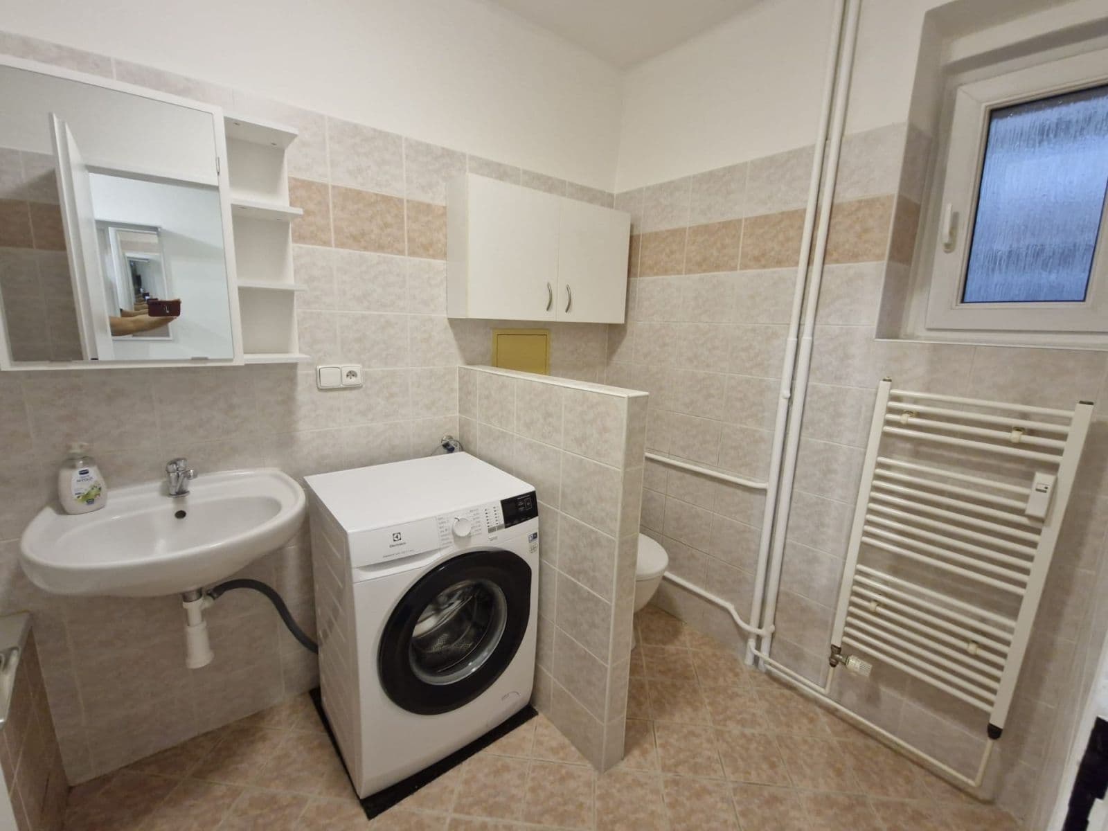 Pronájem bytu 2+1 56 m², Padělky II, Zlín, Zlínský kraj Pronájem bytu 2+1 56 m², Padělky II, Zlín, Zlínský kraj