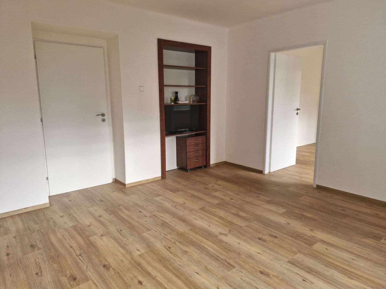 Pronájem bytu 2+1 56 m², Padělky II, Zlín, Zlínský kraj Pronájem bytu 2+1 56 m², Padělky II, Zlín, Zlínský kraj