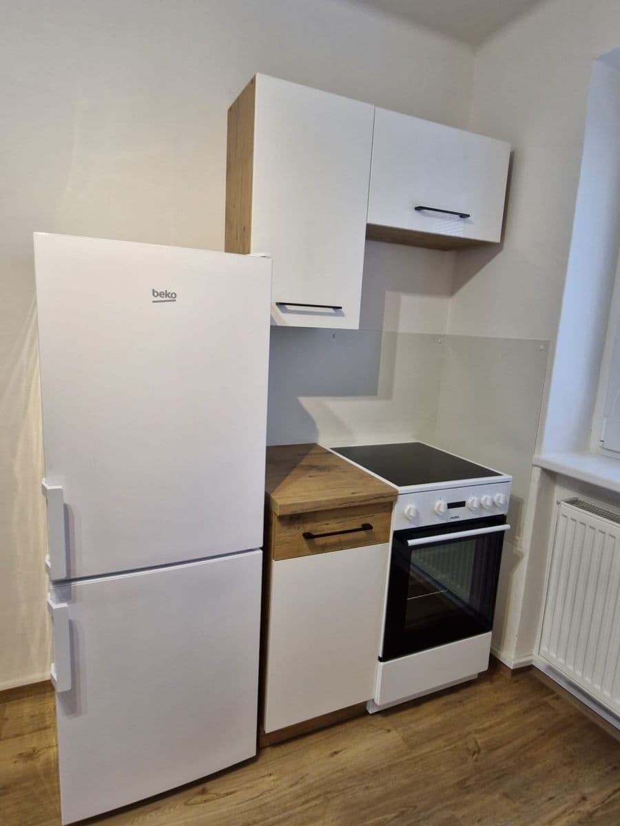 Pronájem bytu 2+1 56 m², Padělky II, Zlín, Zlínský kraj Pronájem bytu 2+1 56 m², Padělky II, Zlín, Zlínský kraj