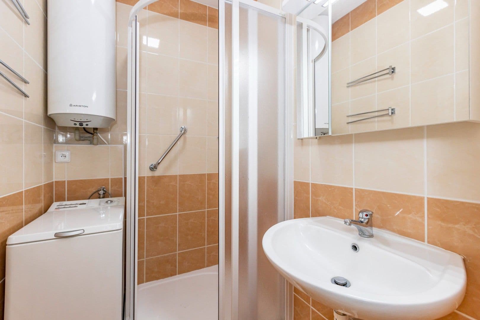 Pronájem bytu 2+kk 49 m², Gabinova, Praha, Praha Pronájem bytu 2+kk 49 m², Gabinova, Praha, Praha