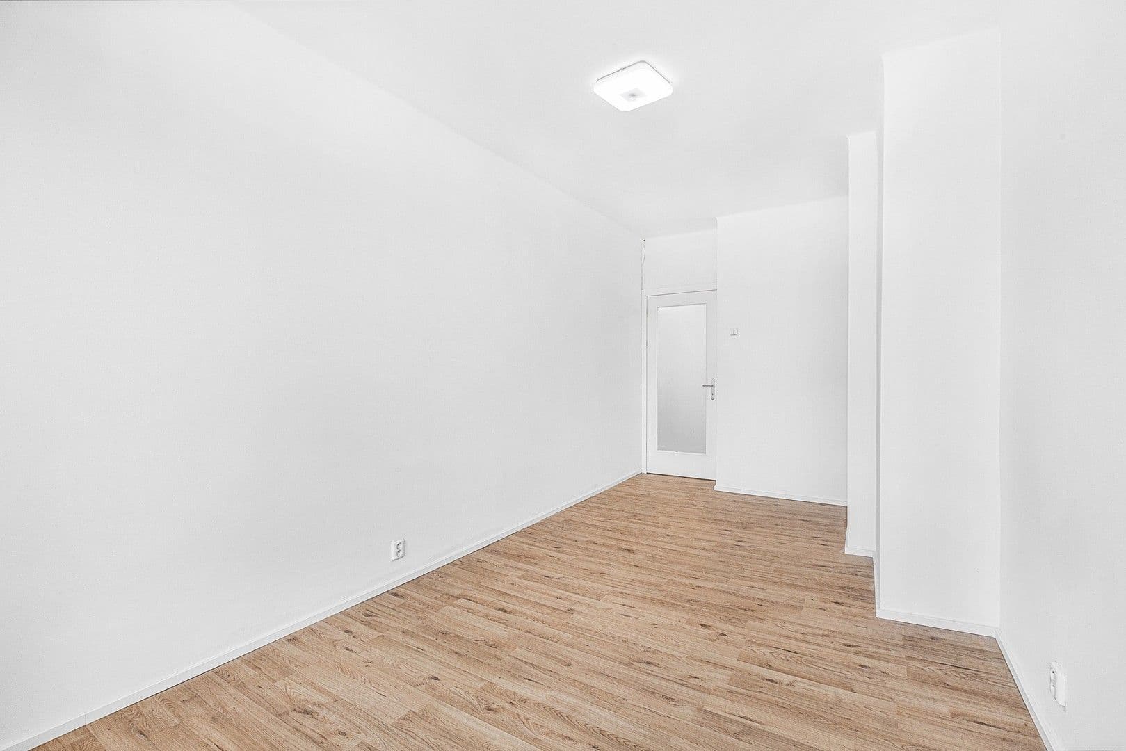 Pronájem bytu 3+1 74 m², Přemyslovská, Praha, Praha Pronájem bytu 3+1 74 m², Přemyslovská, Praha, Praha