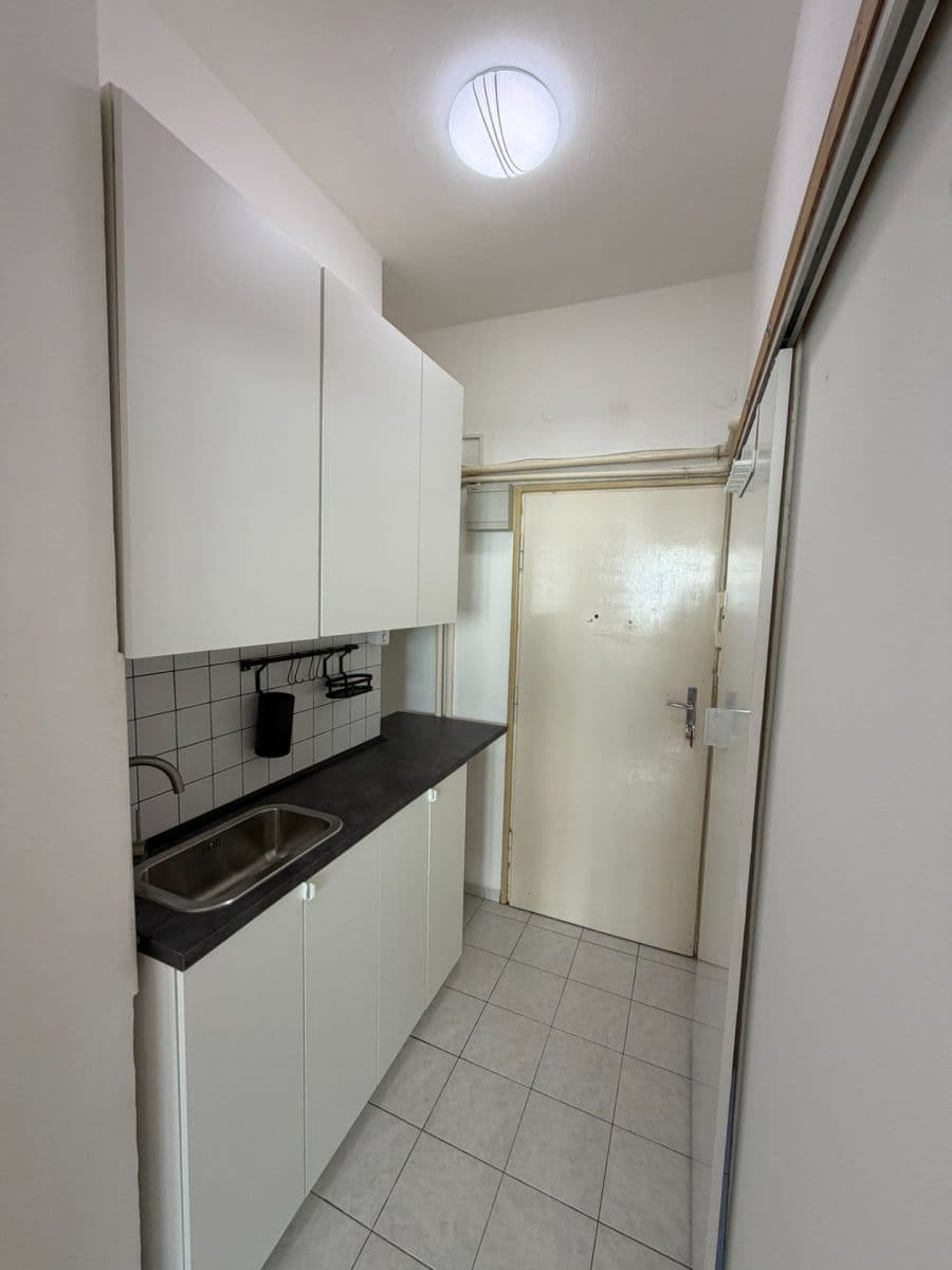 Pronájem bytu 1+kk 23 m², Patočkova, Praha, Praha Pronájem bytu 1+kk 23 m², Patočkova, Praha, Praha