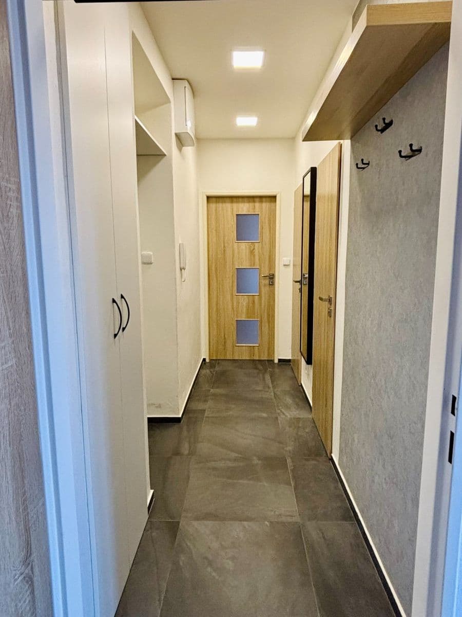 Pronájem bytu 2+kk 54 m², Bludovická, Praha, Praha Pronájem bytu 2+kk 54 m², Bludovická, Praha, Praha