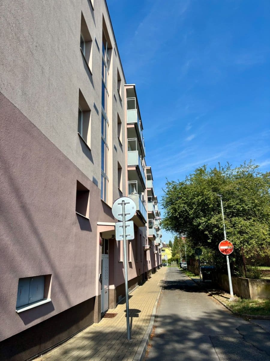 Pronájem bytu 2+kk 54 m², Bludovická, Praha, Praha Pronájem bytu 2+kk 54 m², Bludovická, Praha, Praha