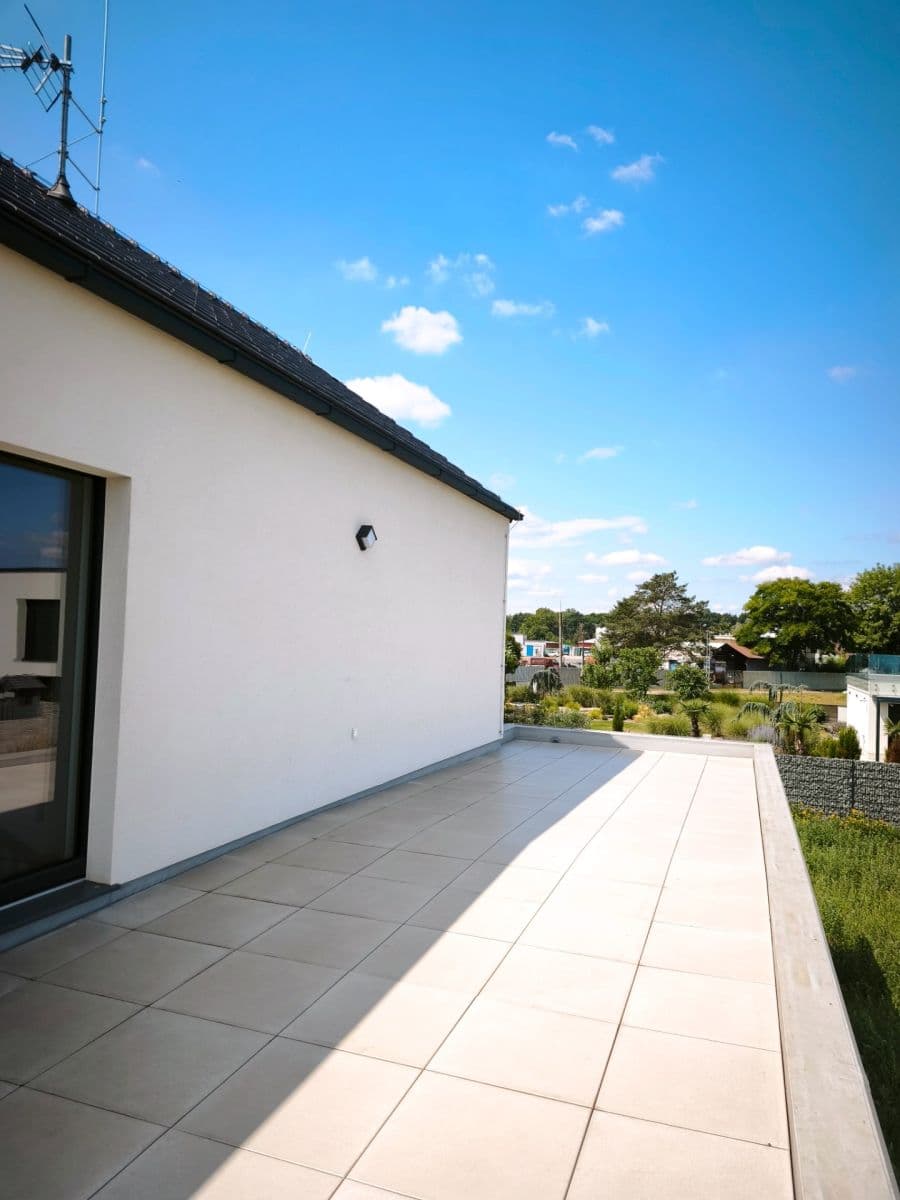 Pronájem bytu 3+kk 80 m², Františka Hladěny, Pardubice, Pardubický kraj Pronájem bytu 3+kk 80 m², Františka Hladěny, Pardubice, Pardubický kraj