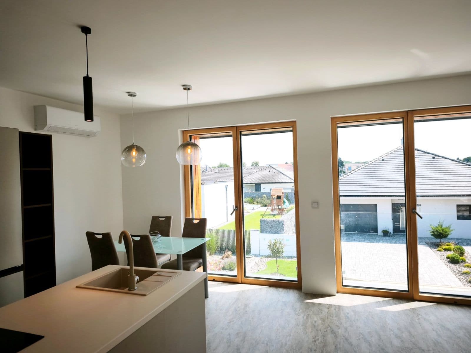 Pronájem bytu 3+kk 80 m², Františka Hladěny, Pardubice, Pardubický kraj Pronájem bytu 3+kk 80 m², Františka Hladěny, Pardubice, Pardubický kraj