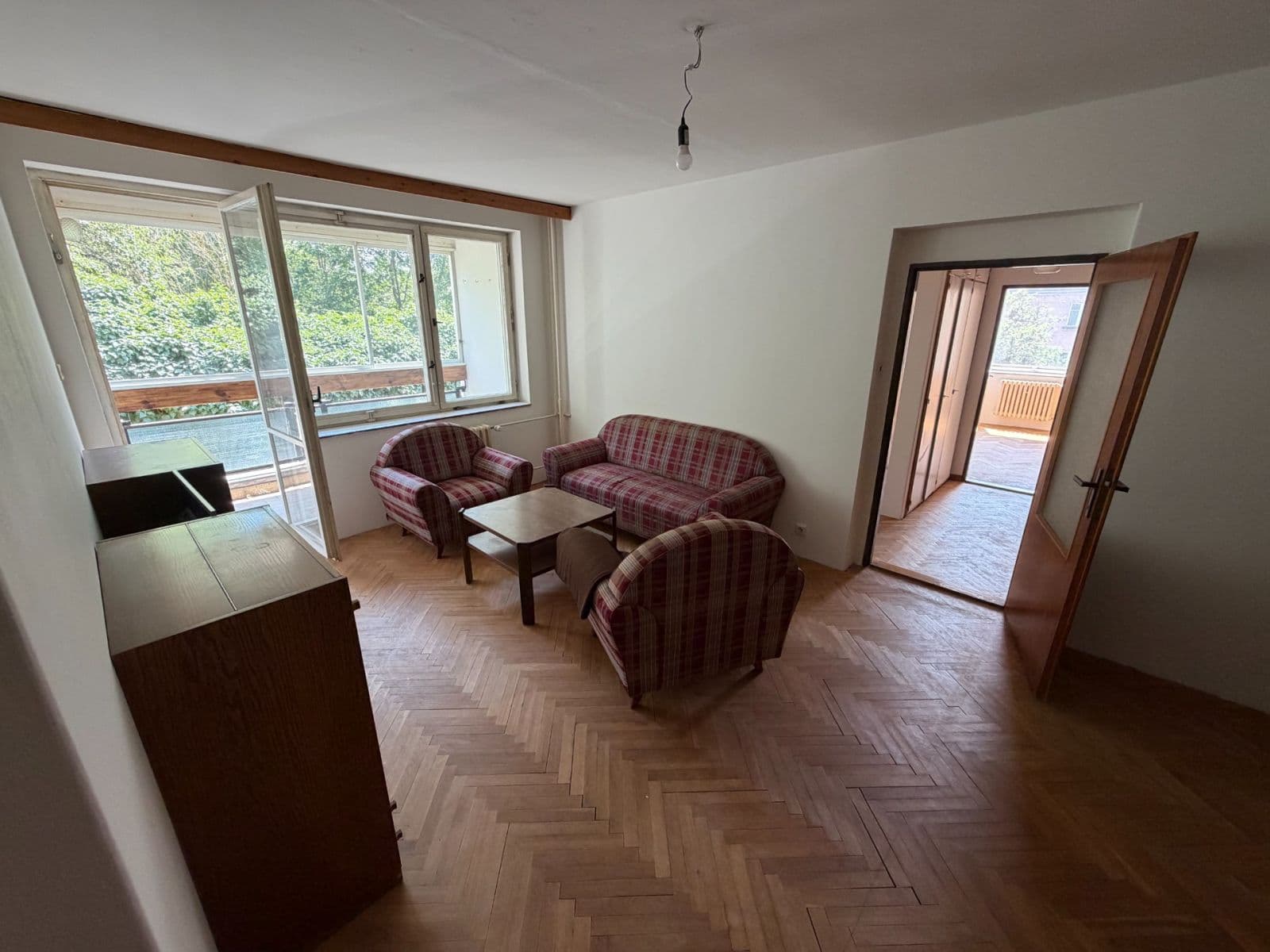 Prodej bytu 3+1 72 m², Plzeňská, Praha, Praha Prodej bytu 3+1 72 m², Plzeňská, Praha, Praha