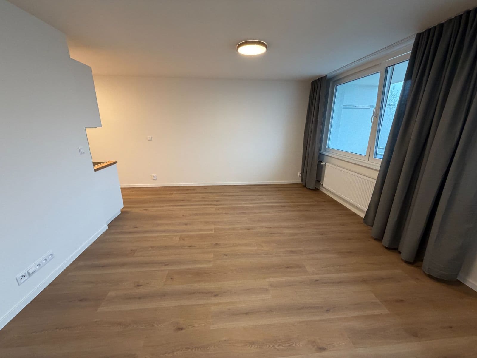 Pronájem bytu 1+kk 39 m², Šmolíkova, Praha, Praha Pronájem bytu 1+kk 39 m², Šmolíkova, Praha, Praha