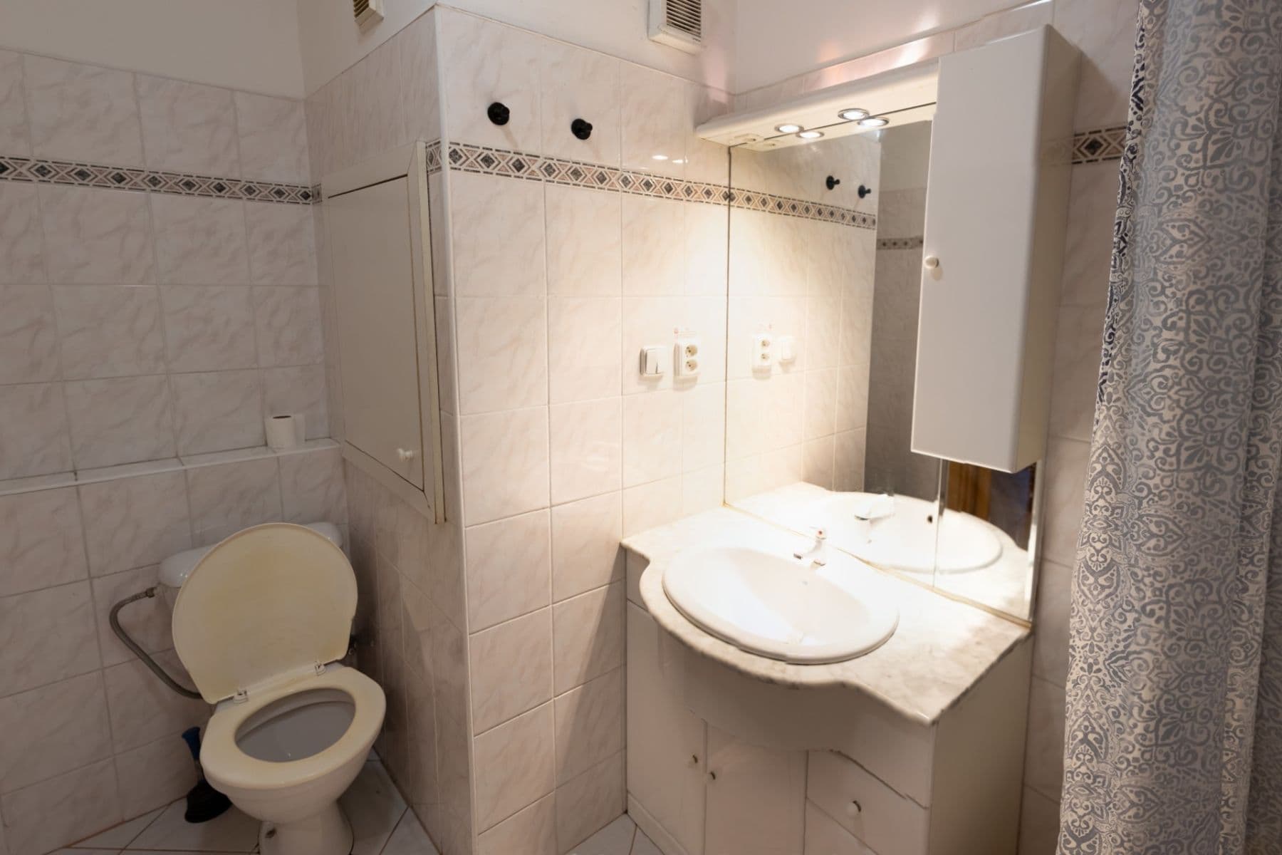 Prodej bytu 4+1 85 m², Lamačova, Praha, Praha Prodej bytu 4+1 85 m², Lamačova, Praha, Praha