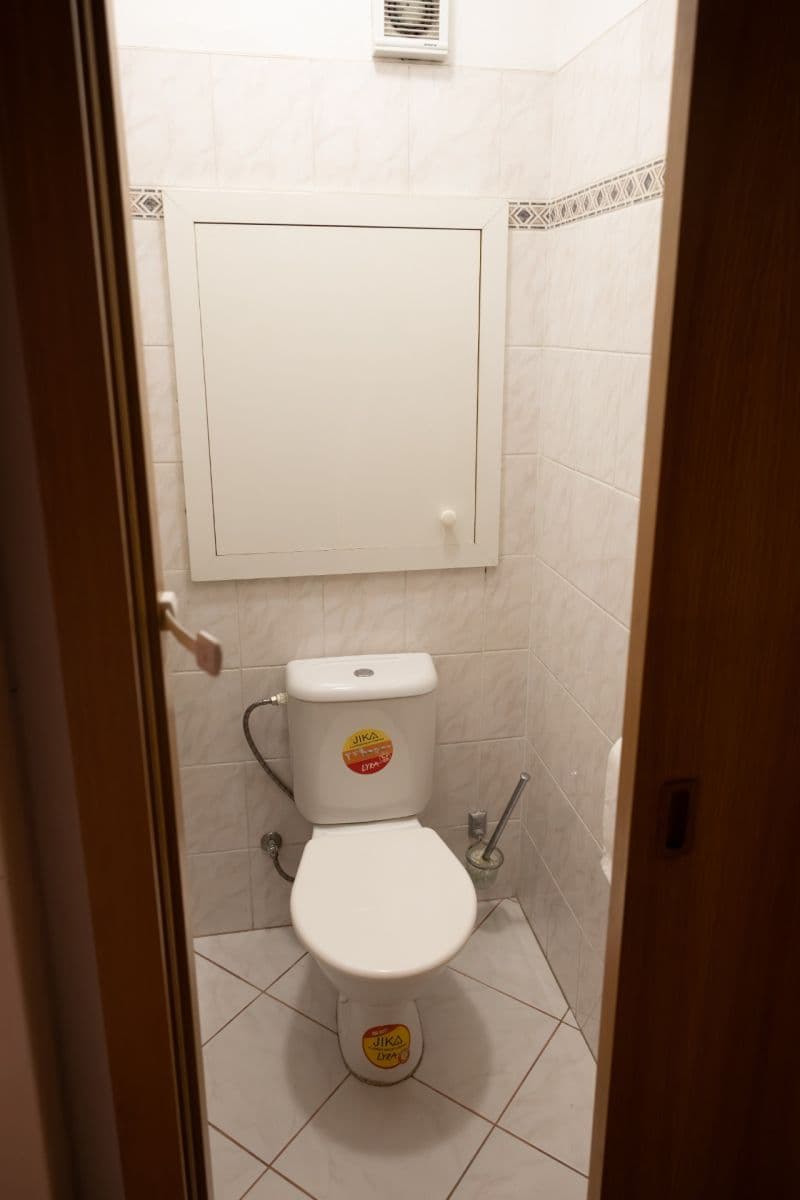 Prodej bytu 4+1 85 m², Lamačova, Praha, Praha Prodej bytu 4+1 85 m², Lamačova, Praha, Praha