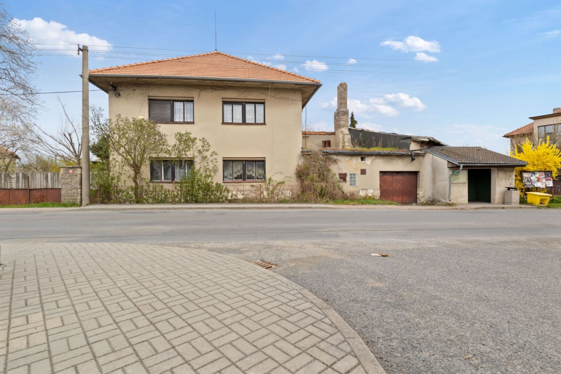 Prodej domu 260 m², pozemek 3.645 m², Kladenská, Lhota, Středočeský kraj Prodej domu 260 m², pozemek 3.645 m², Kladenská, Lhota, Středočeský kraj