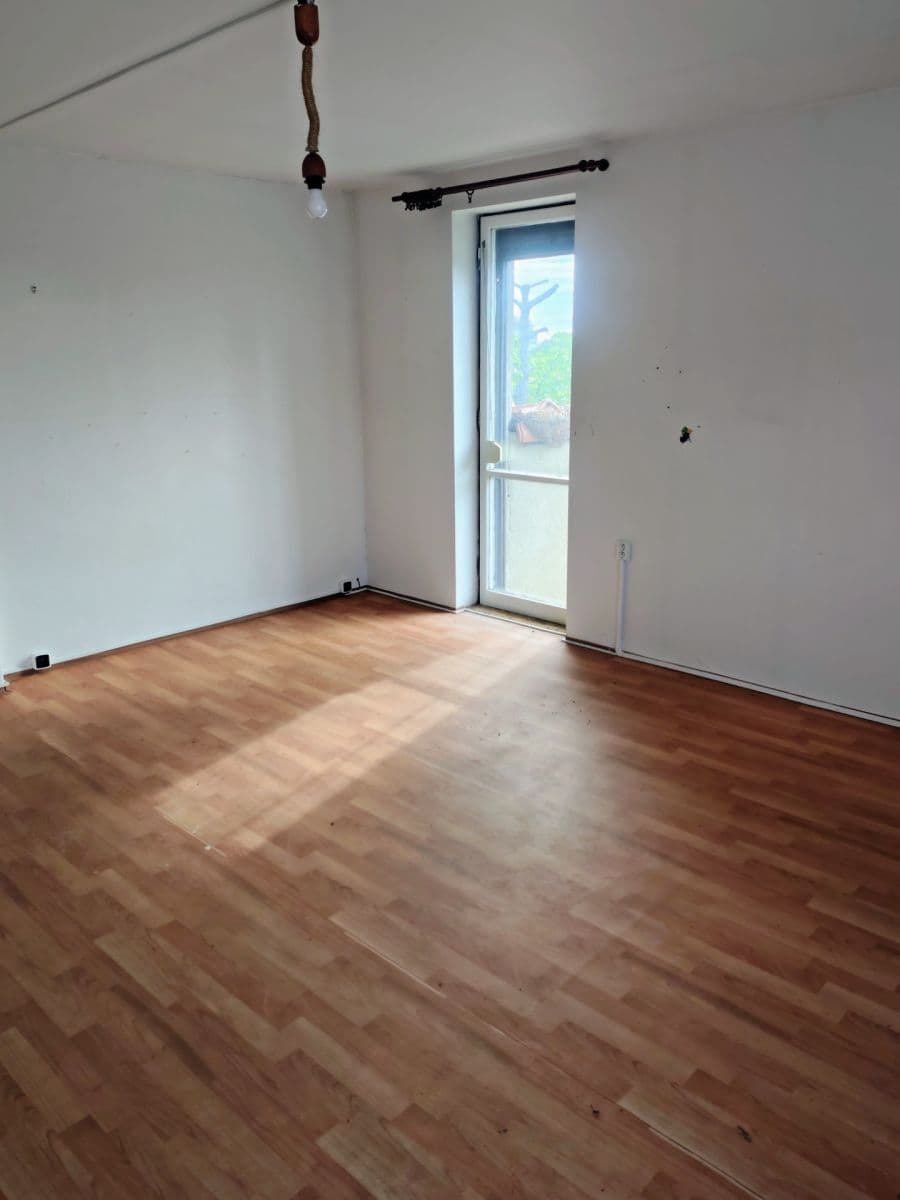 Prodej domu 260 m², pozemek 3.645 m², Kladenská, Lhota, Středočeský kraj Prodej domu 260 m², pozemek 3.645 m², Kladenská, Lhota, Středočeský kraj