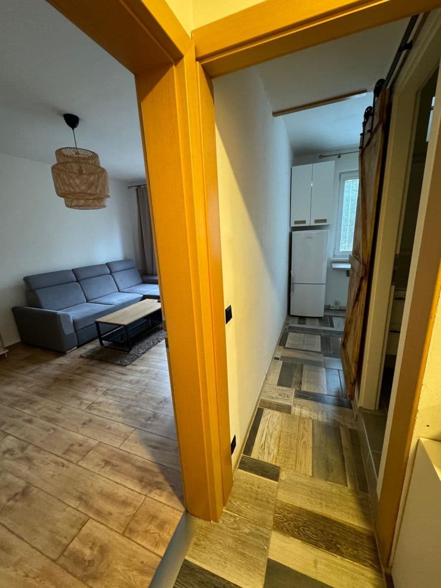 Pronájem bytu 2+1 55 m², Vrchlického, Jihlava, Kraj Vysočina Pronájem bytu 2+1 55 m², Vrchlického, Jihlava, Kraj Vysočina