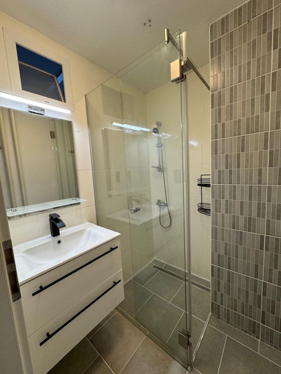 Pronájem bytu 2+1 55 m², Vrchlického, Jihlava, Kraj Vysočina Pronájem bytu 2+1 55 m², Vrchlického, Jihlava, Kraj Vysočina