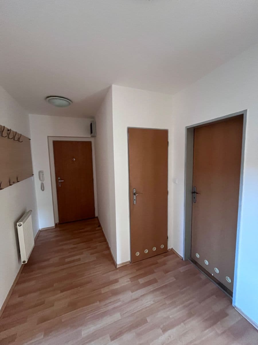 Pronájem bytu 2+kk 72 m², Dlouhá, Tišnov, Jihomoravský kraj Pronájem bytu 2+kk 72 m², Dlouhá, Tišnov, Jihomoravský kraj
