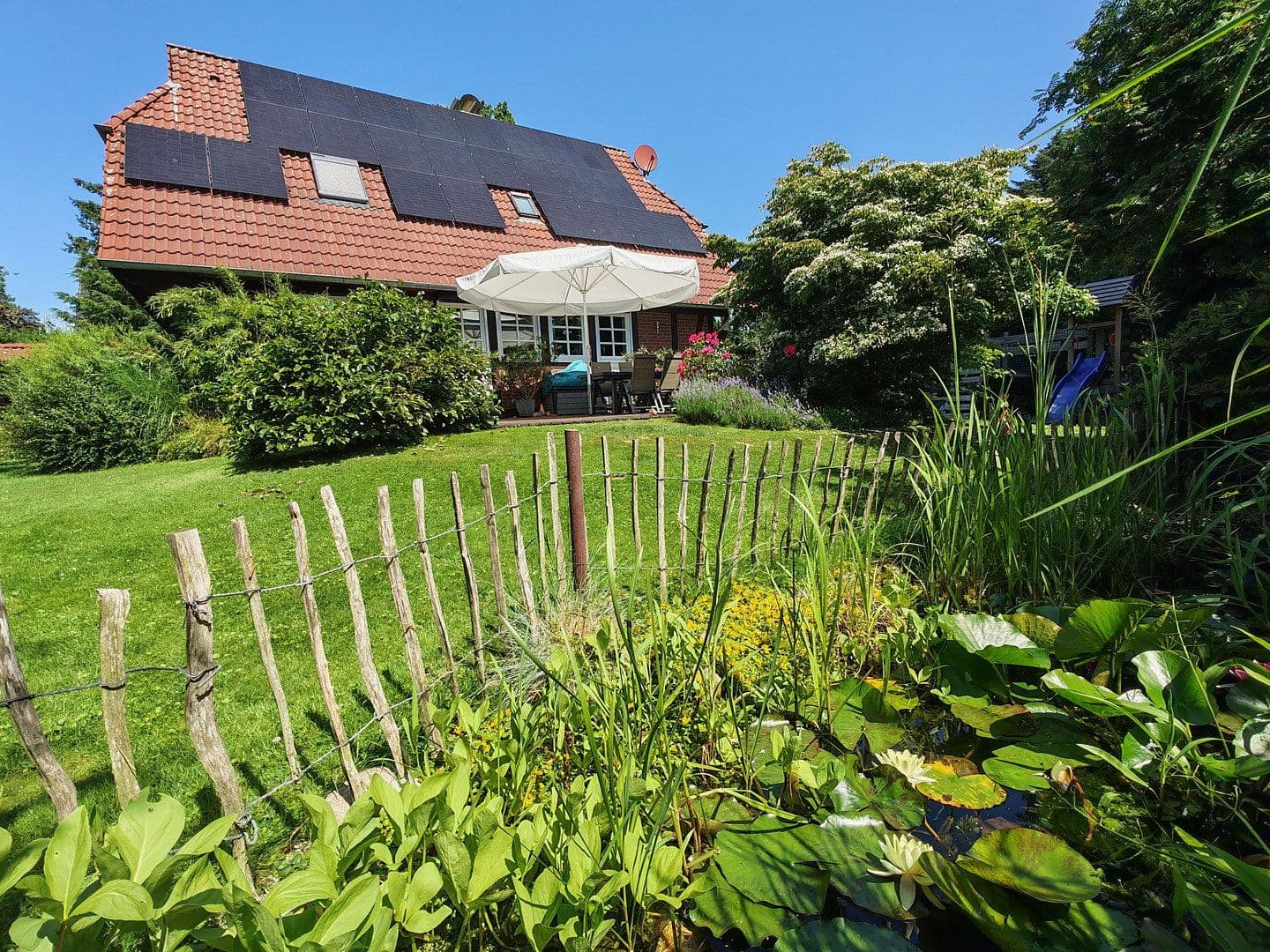 Prodej domu 135 m², pozemek 808 m², Burgdorf, Dolní Sasko Prodej domu 135 m², pozemek 808 m², Burgdorf, Dolní Sasko