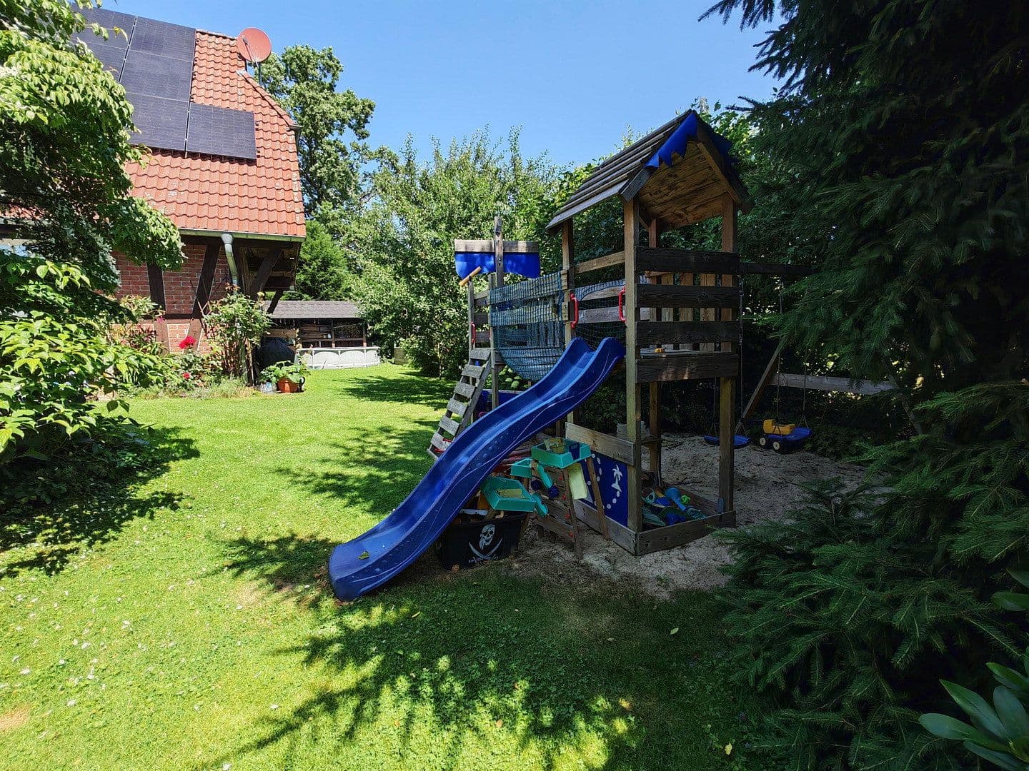 Prodej domu 135 m², pozemek 808 m², Burgdorf, Dolní Sasko Prodej domu 135 m², pozemek 808 m², Burgdorf, Dolní Sasko