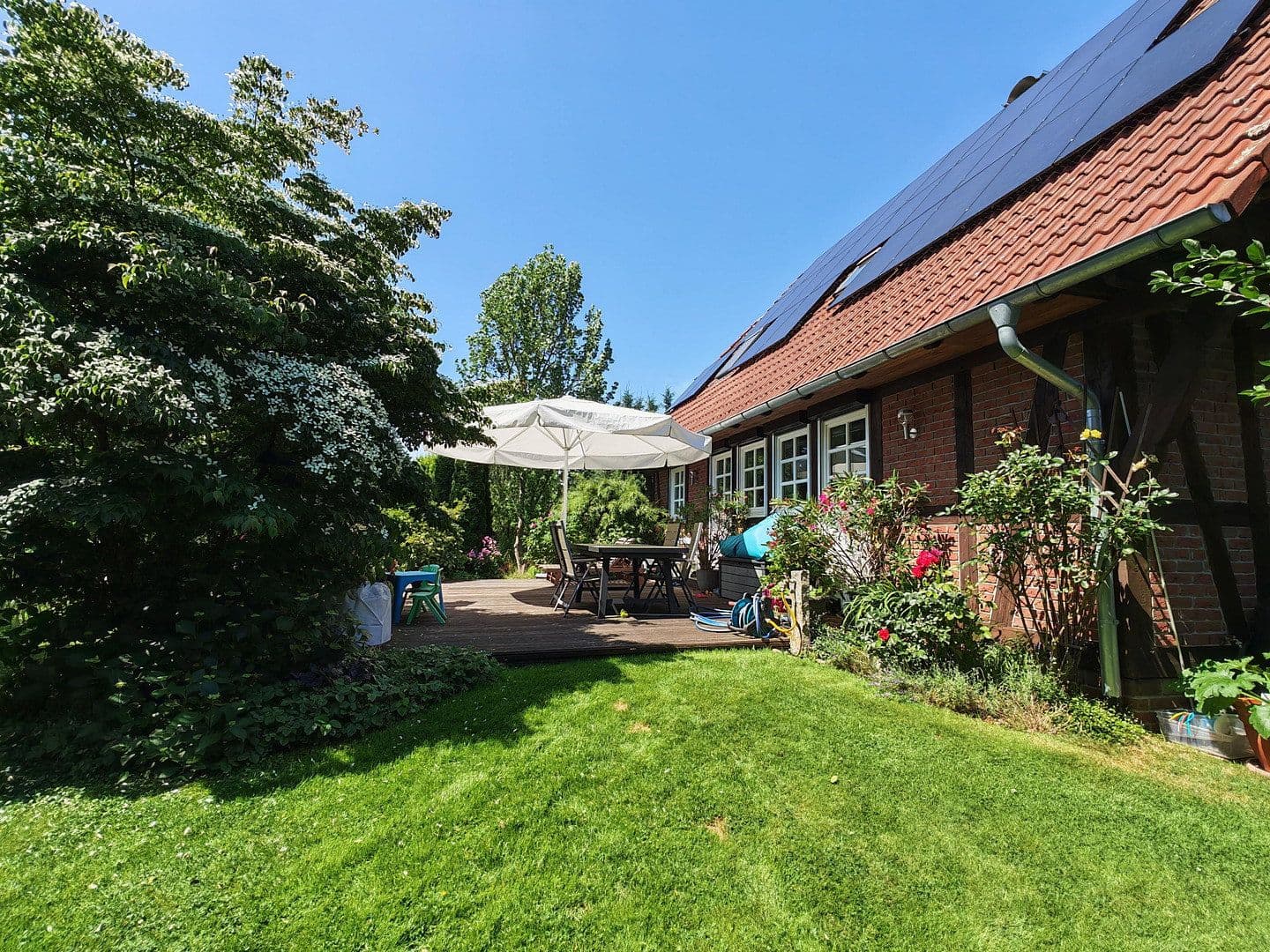 Prodej domu 135 m², pozemek 808 m², Burgdorf, Dolní Sasko Prodej domu 135 m², pozemek 808 m², Burgdorf, Dolní Sasko