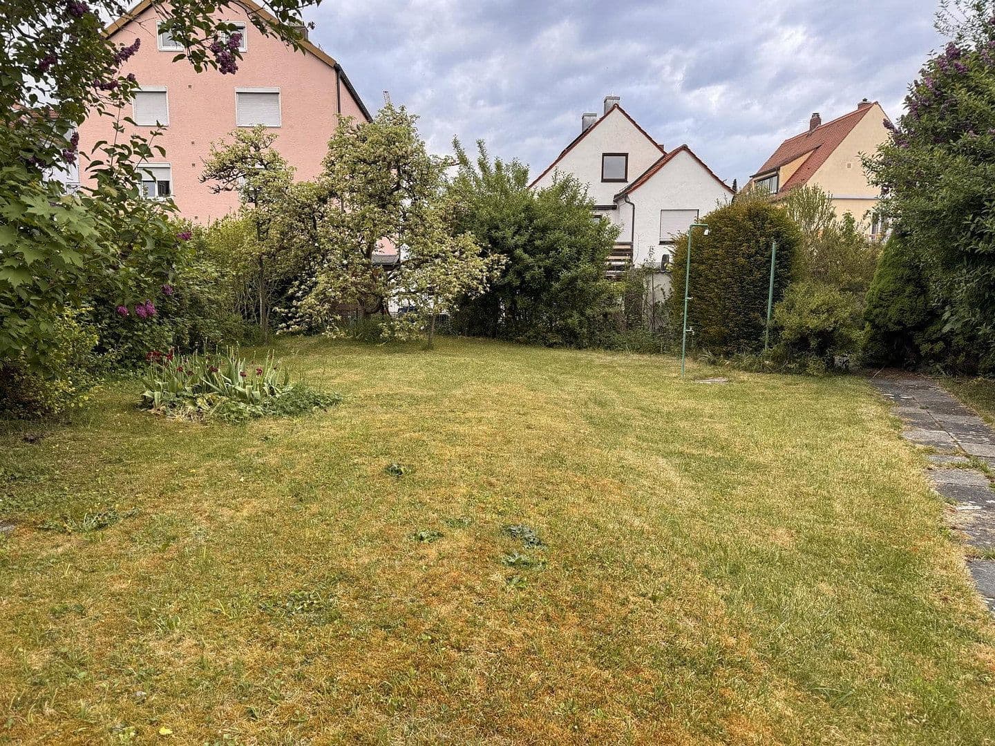 Prodej domu 160 m², pozemek 681 m², Wartenburgerstraße 58, Augsburg-Lechhausen, Bavorsko Prodej domu 160 m², pozemek 681 m², Wartenburgerstraße 58, Augsburg-Lechhausen, Bavorsko