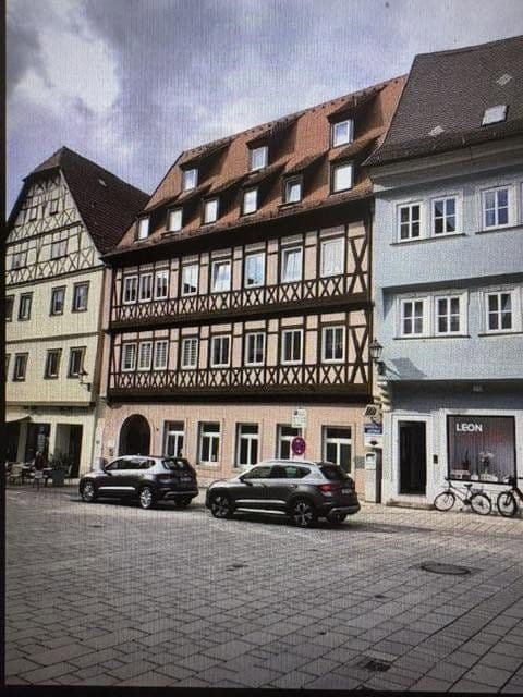 Pronájem bytu 5+1 169 m², Ochsenfurt, Bavorsko Pronájem bytu 5+1 169 m², Ochsenfurt, Bavorsko