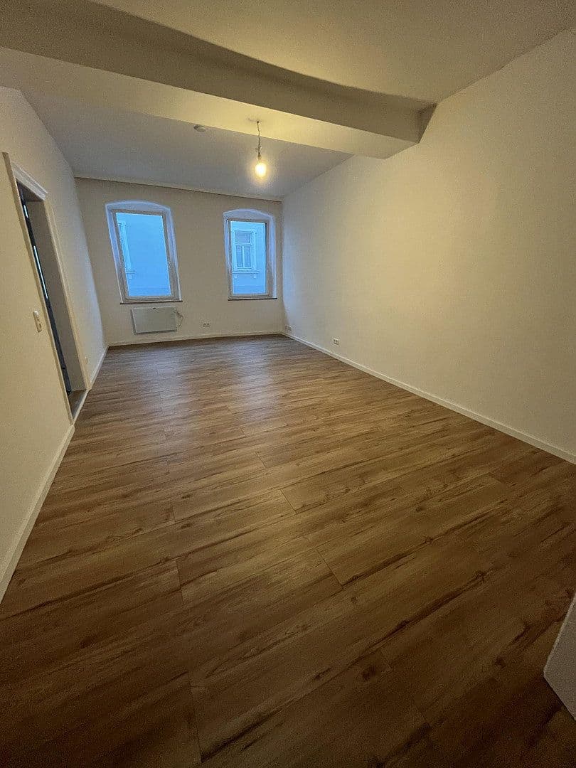Pronájem bytu 3+1 68 m², Theaterstrasse 11, Hof, Bavorsko Pronájem bytu 3+1 68 m², Theaterstrasse 11, Hof, Bavorsko