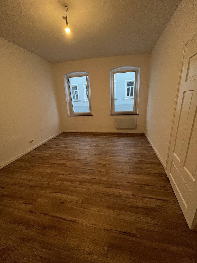 Pronájem bytu 3+1 68 m², Theaterstrasse 11, Hof, Bavorsko Pronájem bytu 3+1 68 m², Theaterstrasse 11, Hof, Bavorsko