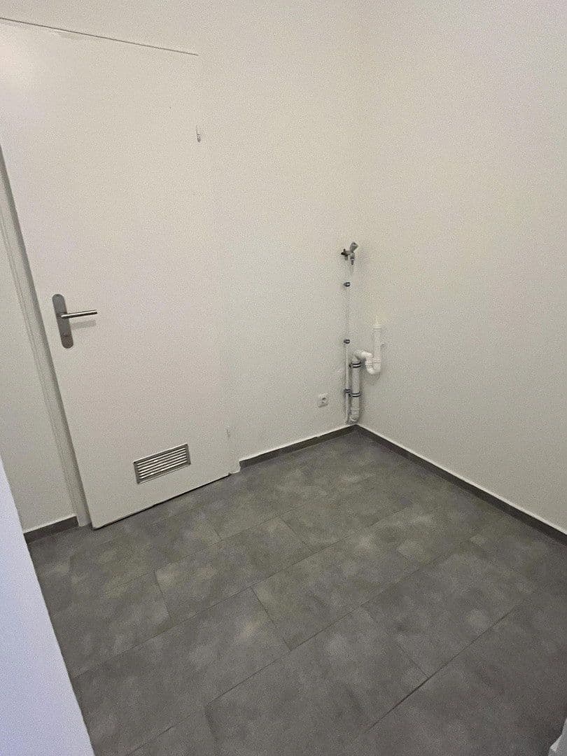 Pronájem bytu 3+1 68 m², Theaterstrasse 11, Hof, Bavorsko Pronájem bytu 3+1 68 m², Theaterstrasse 11, Hof, Bavorsko