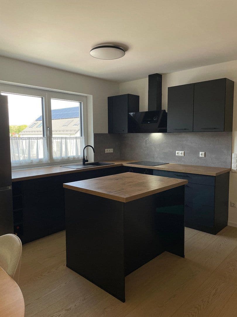 Pronájem bytu 3+1 81 m², Nelkenweg 12, Langenbach, Bavorsko Pronájem bytu 3+1 81 m², Nelkenweg 12, Langenbach, Bavorsko
