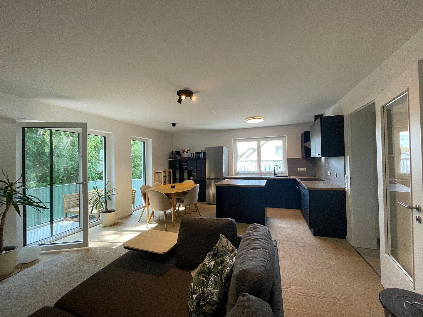 Pronájem bytu 3+1 81 m², Nelkenweg 12, Langenbach, Bavorsko Pronájem bytu 3+1 81 m², Nelkenweg 12, Langenbach, Bavorsko