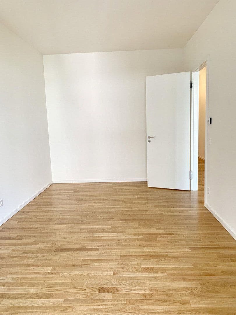 Pronájem bytu 2+1 55 m², Genthinerstr. 44, Berlin, Berlín Pronájem bytu 2+1 55 m², Genthinerstr. 44, Berlin, Berlín
