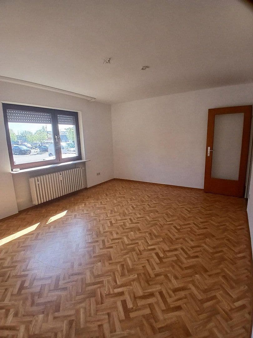 Pronájem bytu 2+1 60 m², Ludwigshafen am Rhein, Porýní-Falc Pronájem bytu 2+1 60 m², Ludwigshafen am Rhein, Porýní-Falc