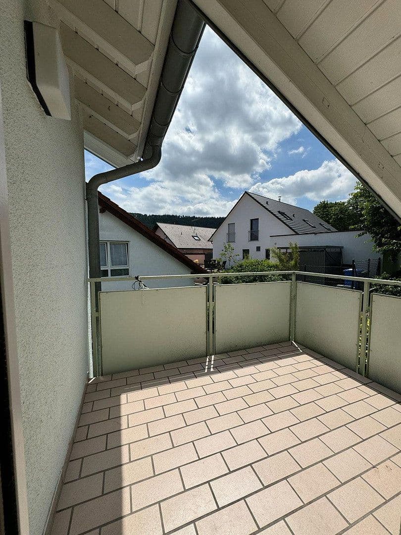 Pronájem bytu 3+1 64 m², Hohlweg 14, Cleebronn, Bádensko-Württembersko Pronájem bytu 3+1 64 m², Hohlweg 14, Cleebronn, Bádensko-Württembersko