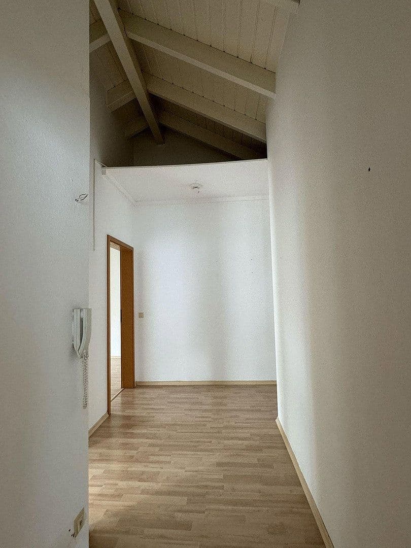 Pronájem bytu 3+1 64 m², Hohlweg 14, Cleebronn, Bádensko-Württembersko Pronájem bytu 3+1 64 m², Hohlweg 14, Cleebronn, Bádensko-Württembersko