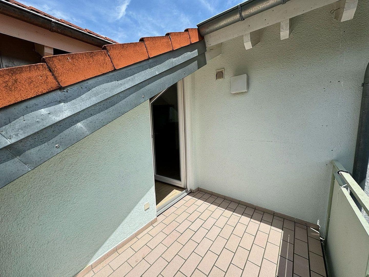 Pronájem bytu 3+1 64 m², Hohlweg 14, Cleebronn, Bádensko-Württembersko Pronájem bytu 3+1 64 m², Hohlweg 14, Cleebronn, Bádensko-Württembersko